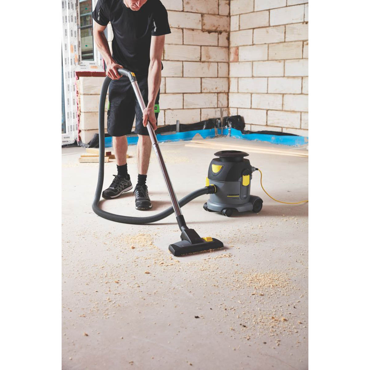 Karcher Dry Vacuum Cleaner T 10/1 ADV Professional Hoover 10Ltr Compact - Image 2