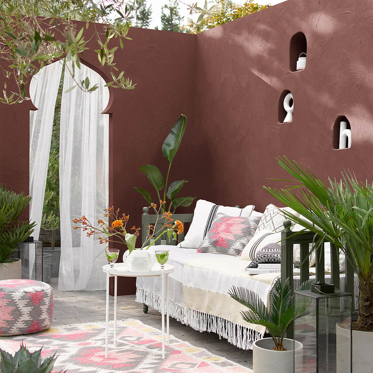 Sandtex Masonry Paint 5L Brick Red Ultra Smooth Exterior Weatherproof Outdoor - Image 4