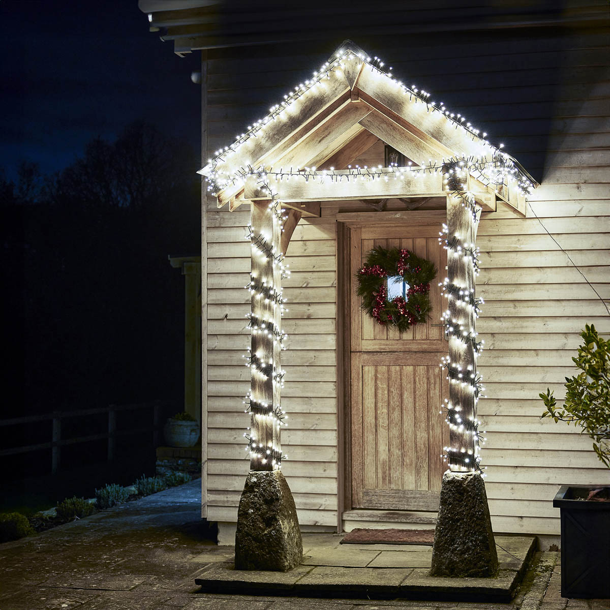 LED Christmas String Lights 1000 Ice White Cluster Timer Indoor Outdoor Home - Image 1