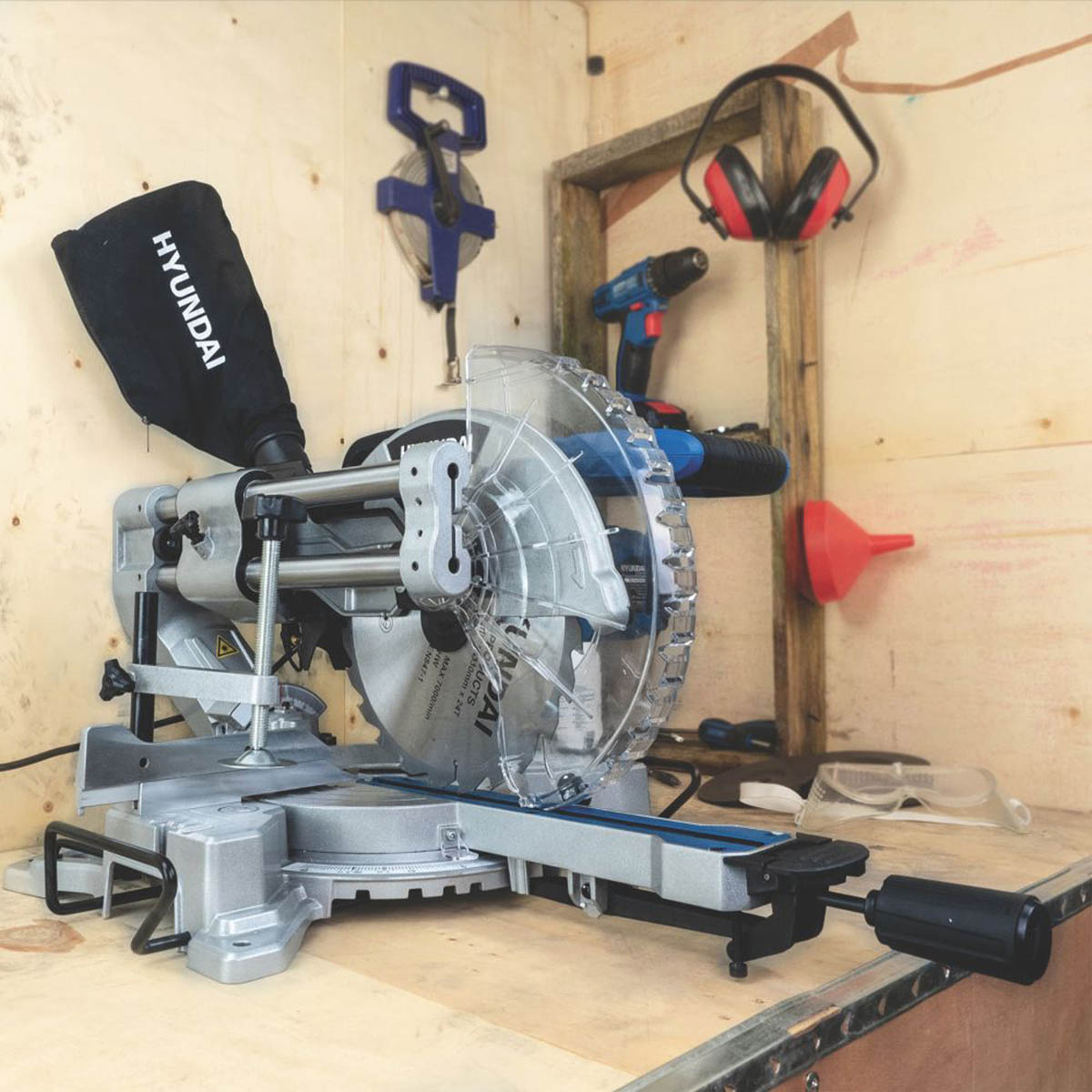 Hyundai Mitre Saw HYMS2000E Single-Bevel 255mm Electric Lightweight Sliding 230V - Image 6