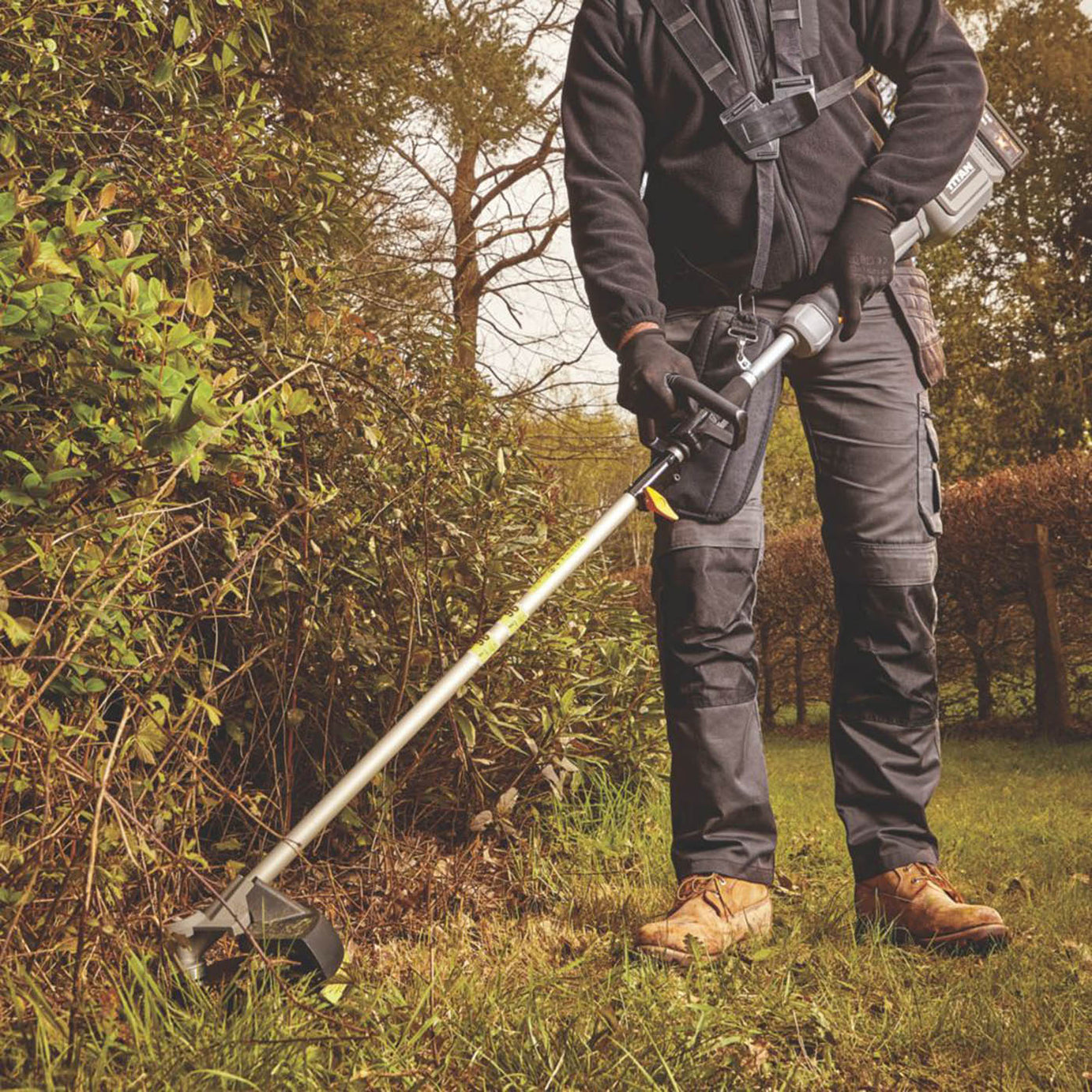 Titan TT5MT36-Li 36V 1 x 4Ah Li-Ion TXP Brushless Cordless Garden Multi-Tool - Image 4