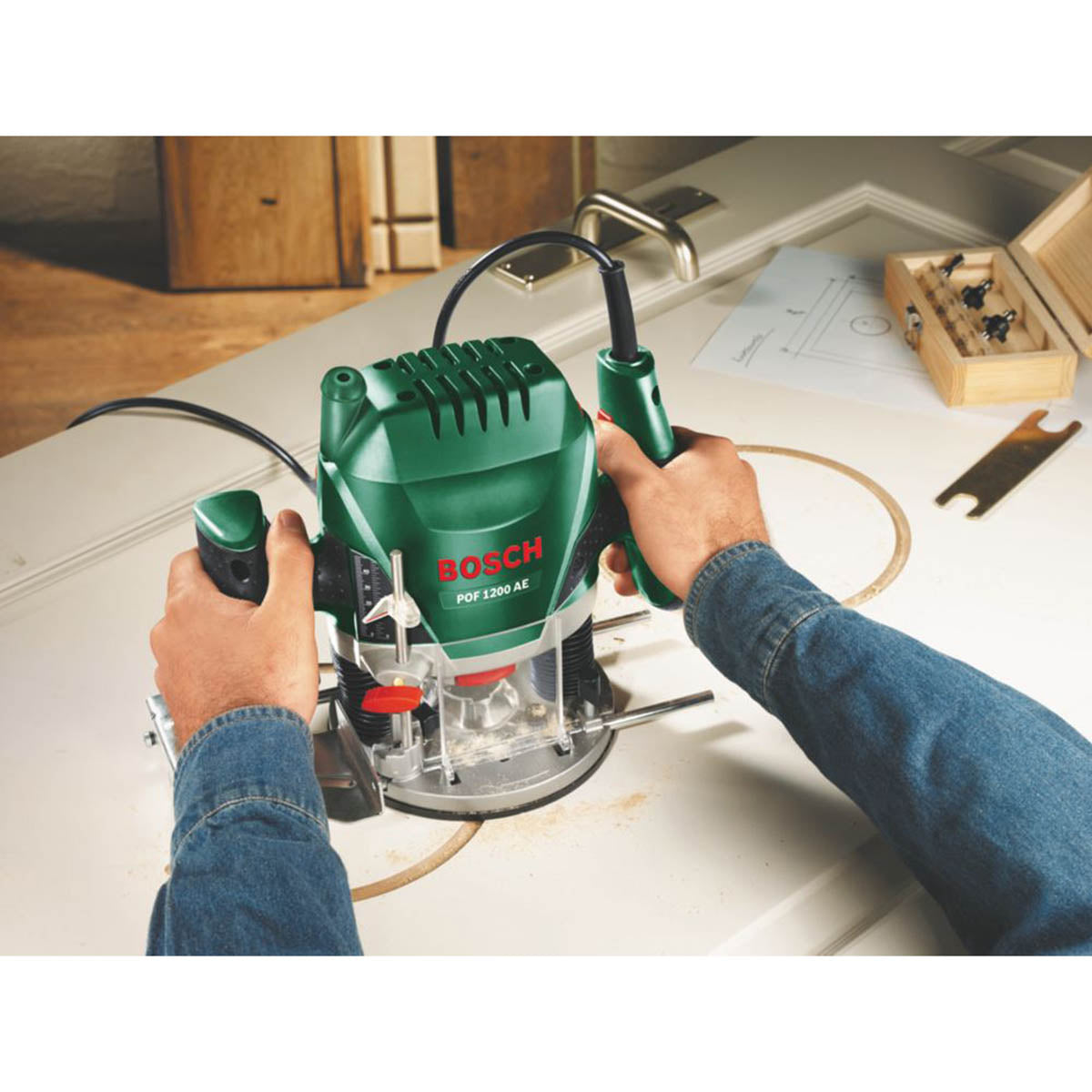 Bosch Plunge Router Electric POF1200AE Compact Woodworking Cutter 1200W - Image 5