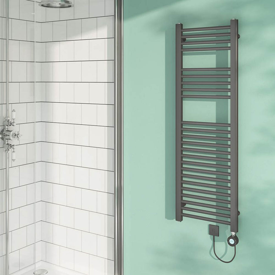 Flomasta Electric Towel Radiator Black Flat 1200mm x 400mm 1364BTU - Image 2