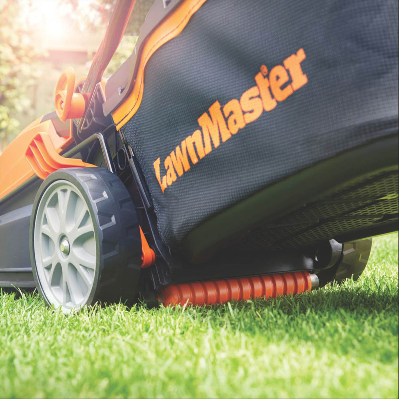 LawnMaster Lawn Mower Electric MEB1434M-01 Rotary Garden Gras 34cm Cutter 1400W - Image 5