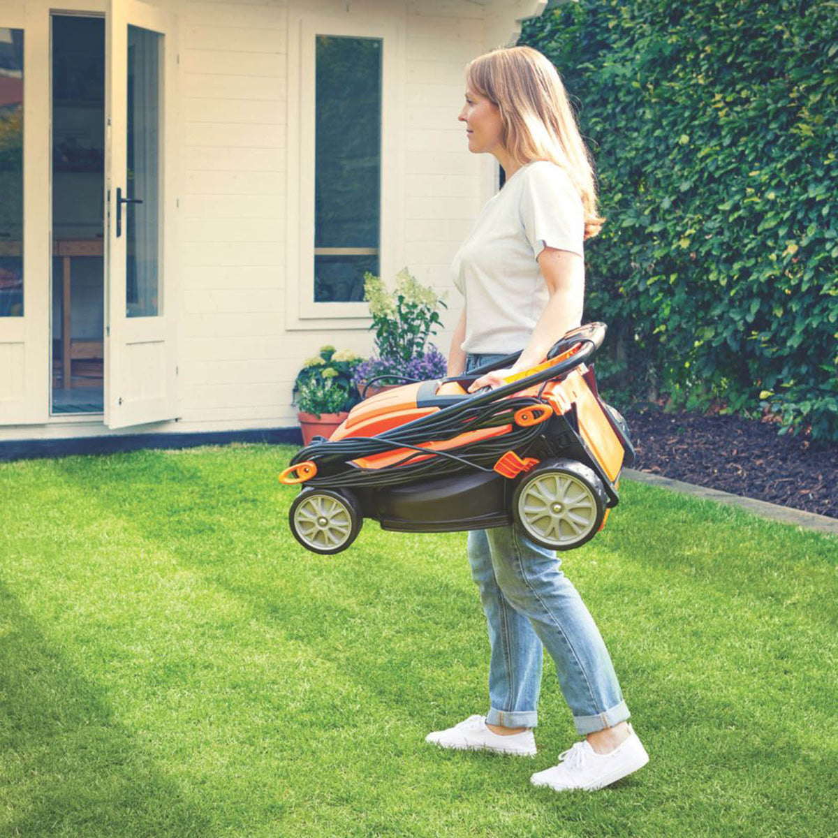 LawnMaster Lawn Mower Electric MEB1434M-01 Rotary Garden Gras 34cm Cutter 1400W - Image 6