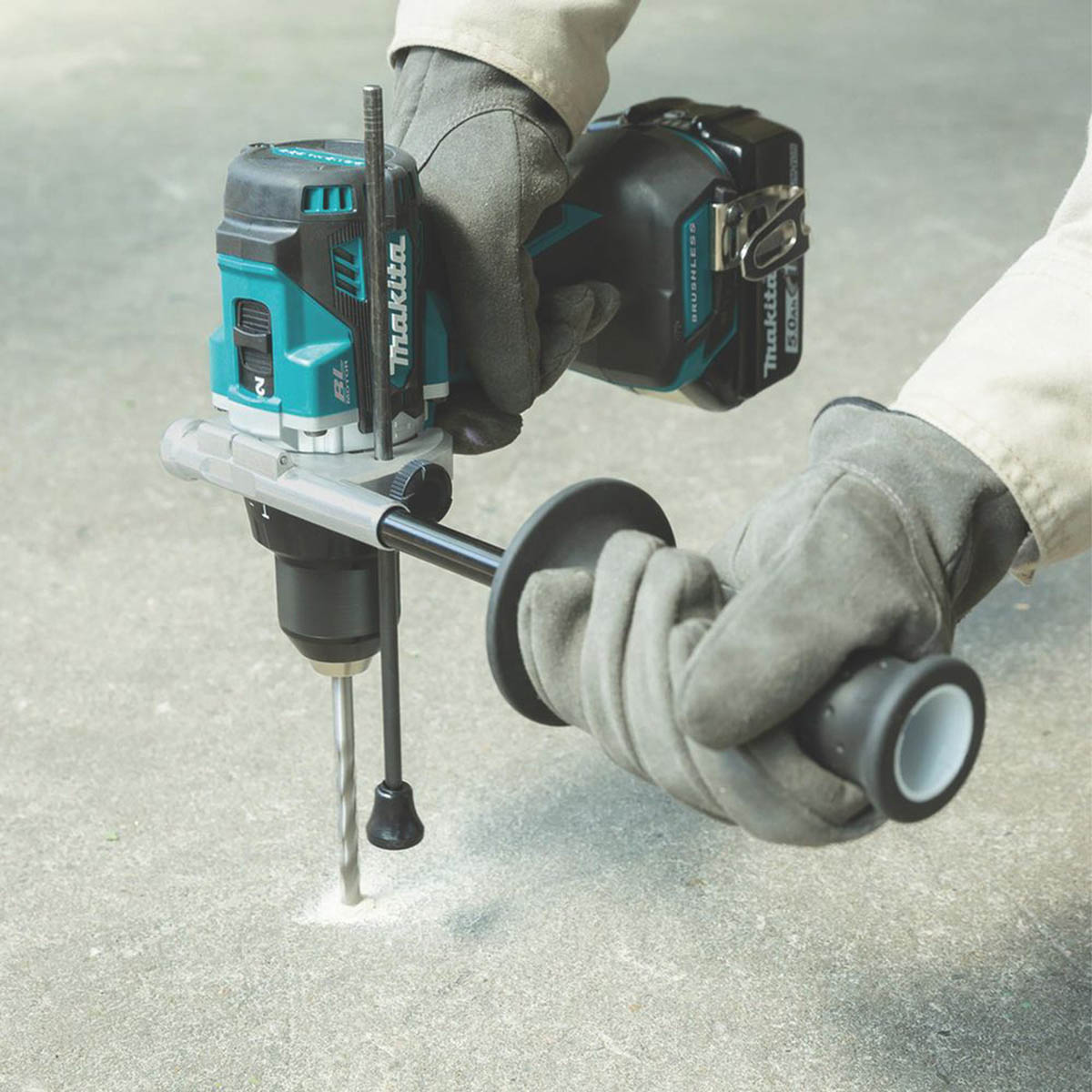 Makita Combi Drill Impact Driver Kit Cordless 18V 2x5.0Ah Li-Ion DLX2412STJ - Image 6