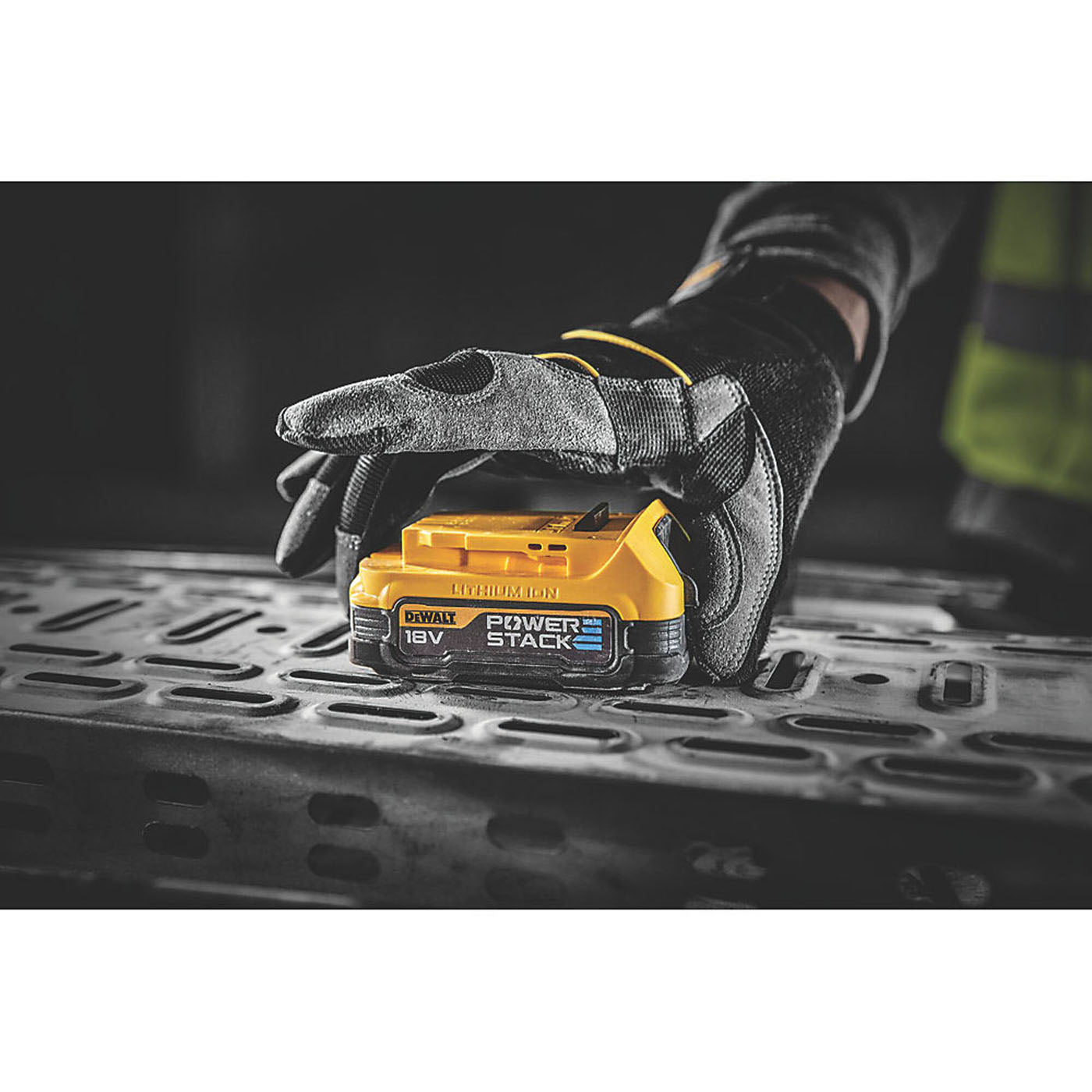 Dewalt Battery 18V 1.7Ah Li-Ion PowerStack DCBP034-XJ Compact Lightweight - Image 4