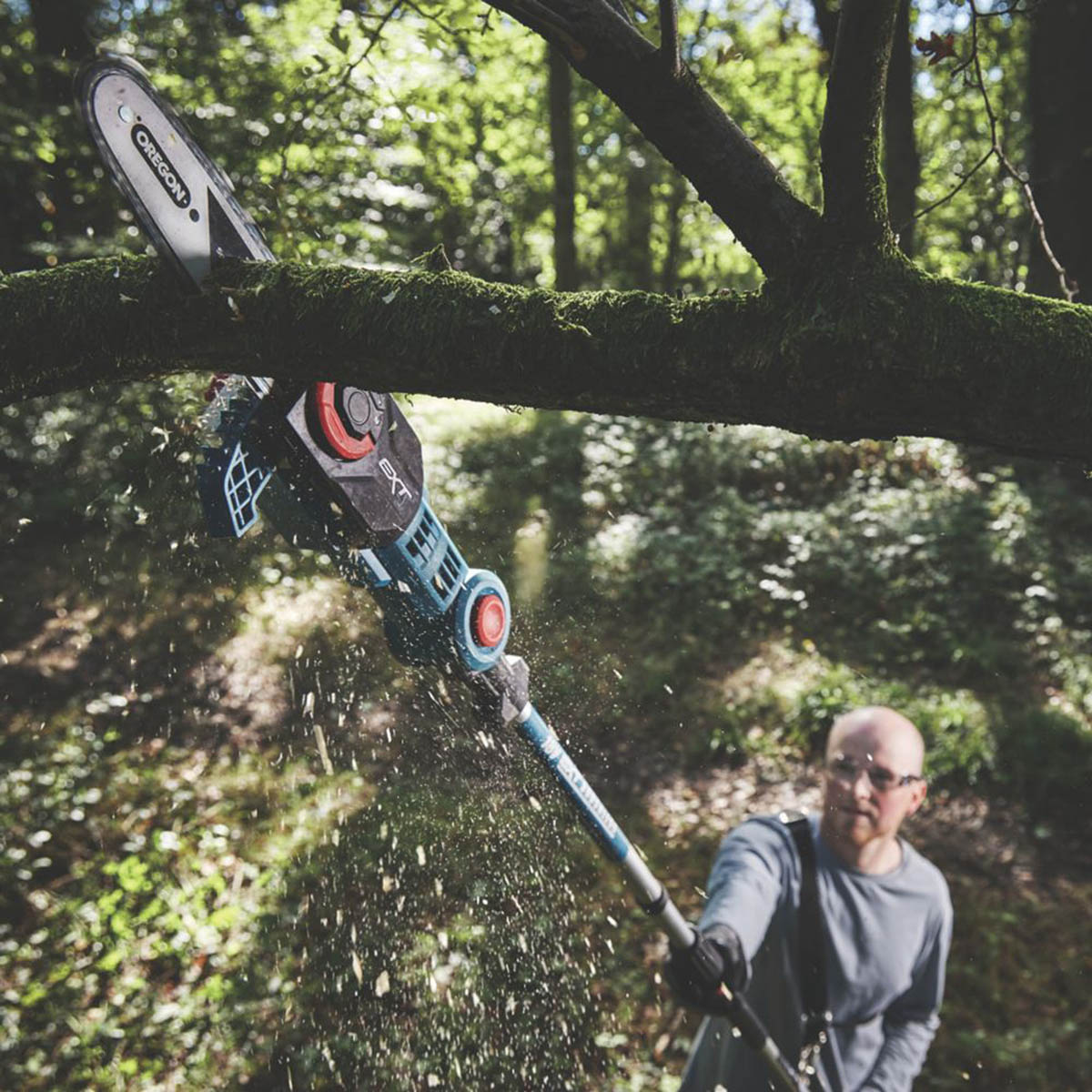 Erbauer Pole Saw ERI1020PLS Cordless 20cm Long Reach 18V 1x3.0/6.0Ah Li-Ion EXT - Image 6