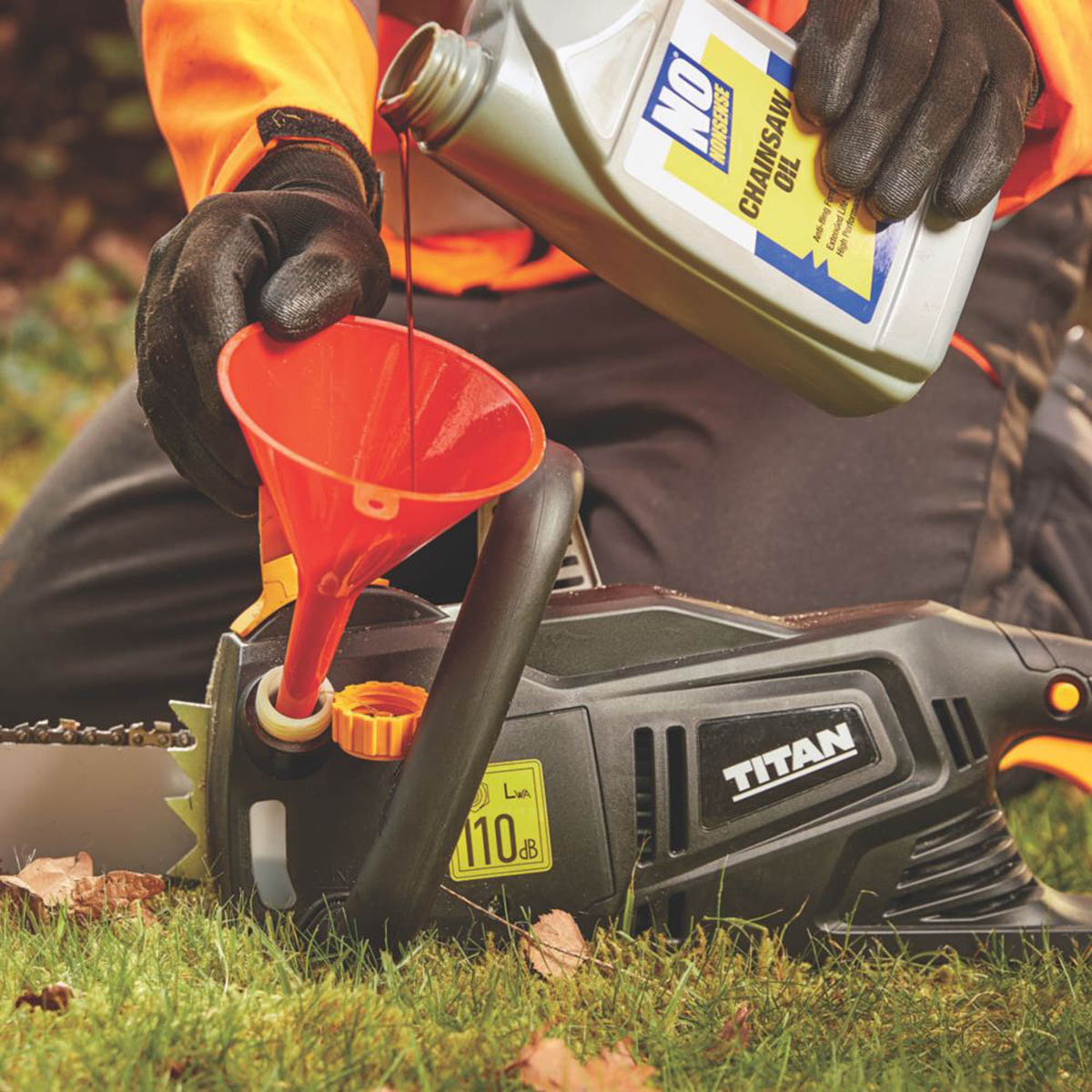 Titan Chainsaw Electric TTCS2400 45cm Garden Wood Cutter Heavy Duty 2400W - Image 5