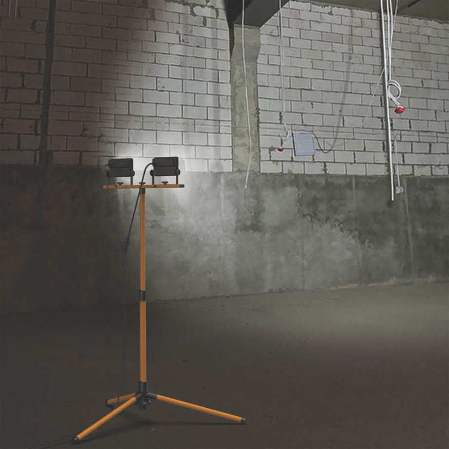 Essentials LED Work Light with Tripod ATF1009 Powerful Daylight 40W 4400lm - Image 5