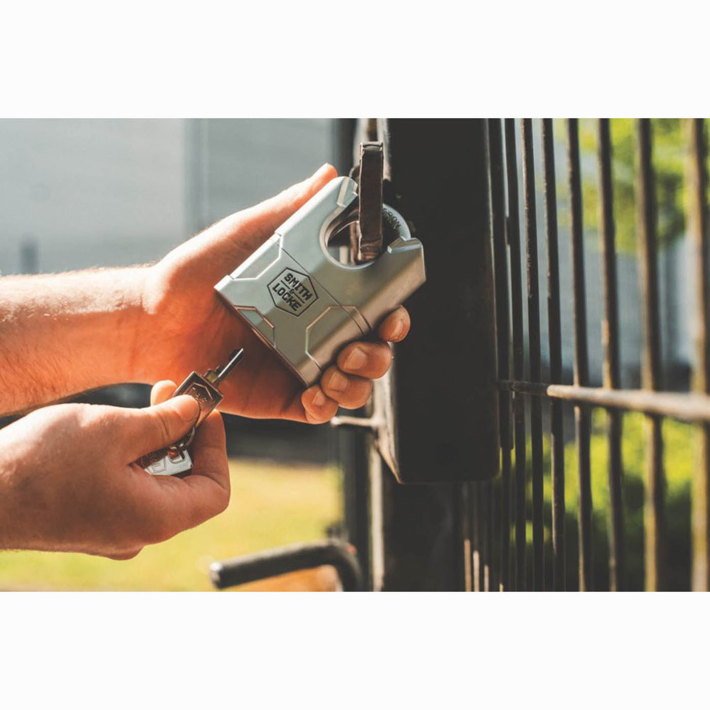 Smith & Locke  Steel  Water-Resistant Closed Shackle  Padlock 70mm - Image 2