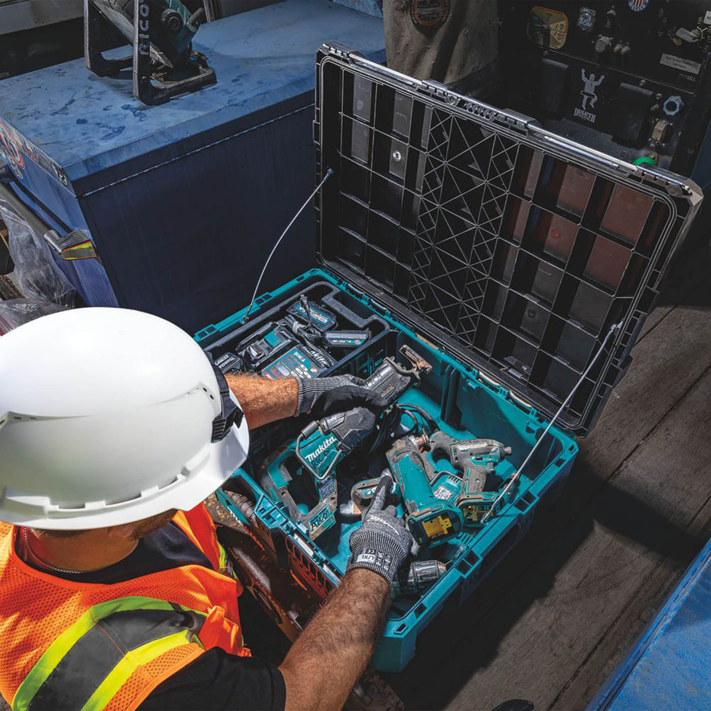 Makita Large Tool Box Maktrak Impact Resistant Dual Hinged Removable Lid 80cm - Image 6