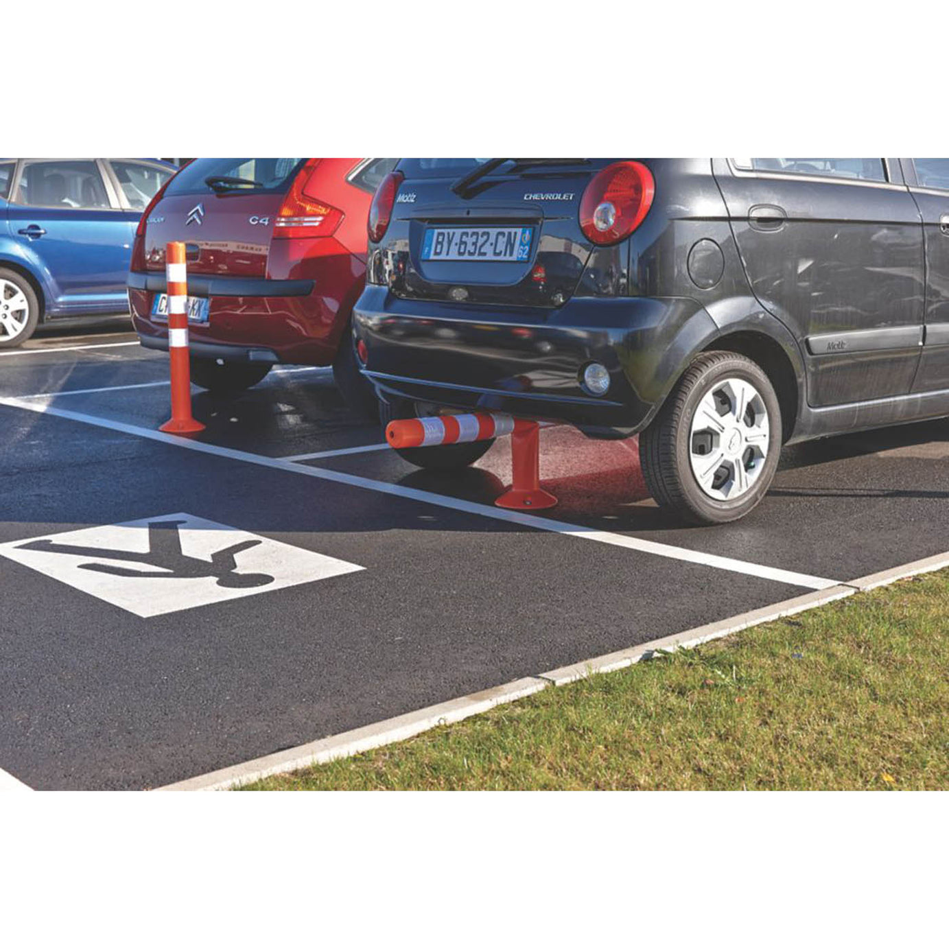 Mottez High Visibility Bollard Orange 800mm Flexible Post Car Parking Driveway - Image 3