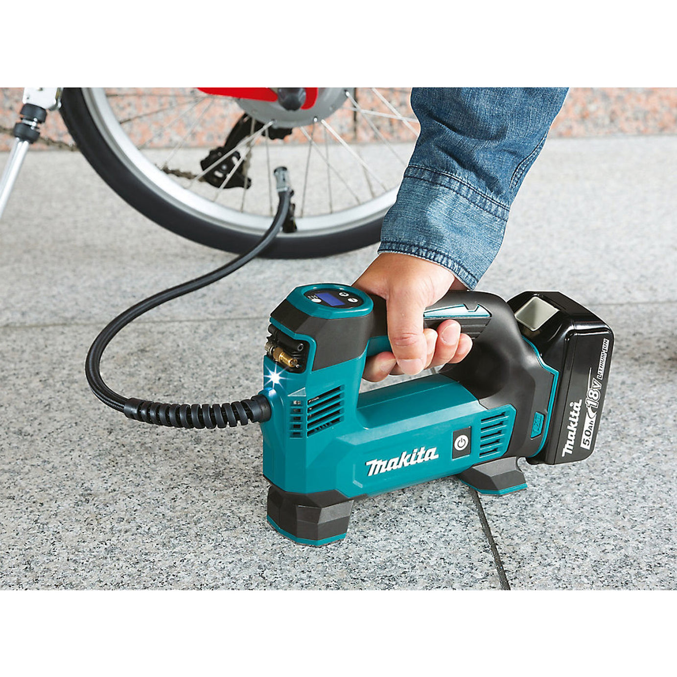 Makita Car Tyre Inflator Cordless 18V Li-Ion DMP180Z Air Compressor Body Only - Image 2