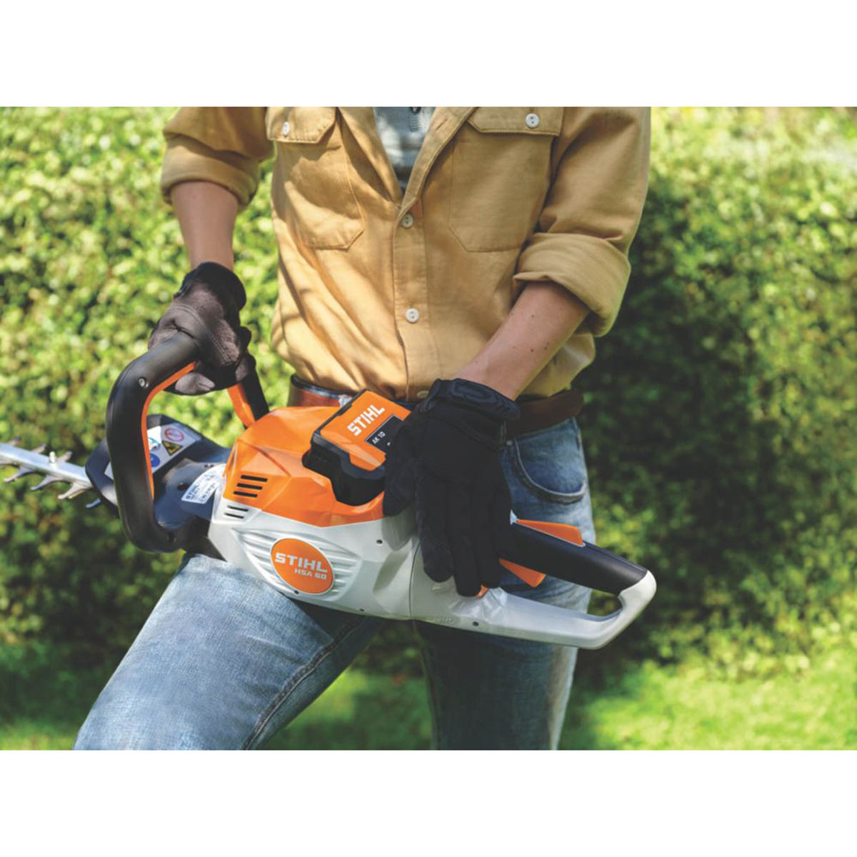 STIHL Garden Tool Battery 36V Li-Ion AK 10 System 72Wh Low Battery Indicator - Image 4
