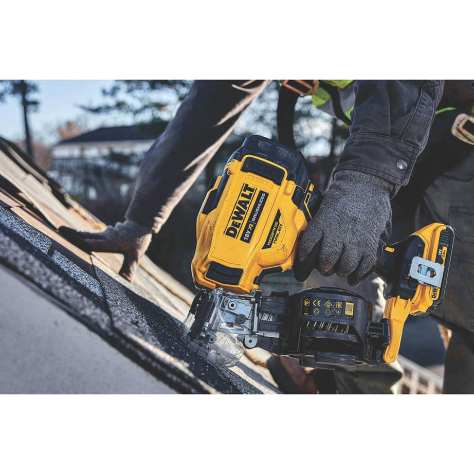 DEWALT Roofing Coil Nails Hot Dip Galvanised Diamond Tip 3.1mm x 45mm 1200 Pack - Image 2