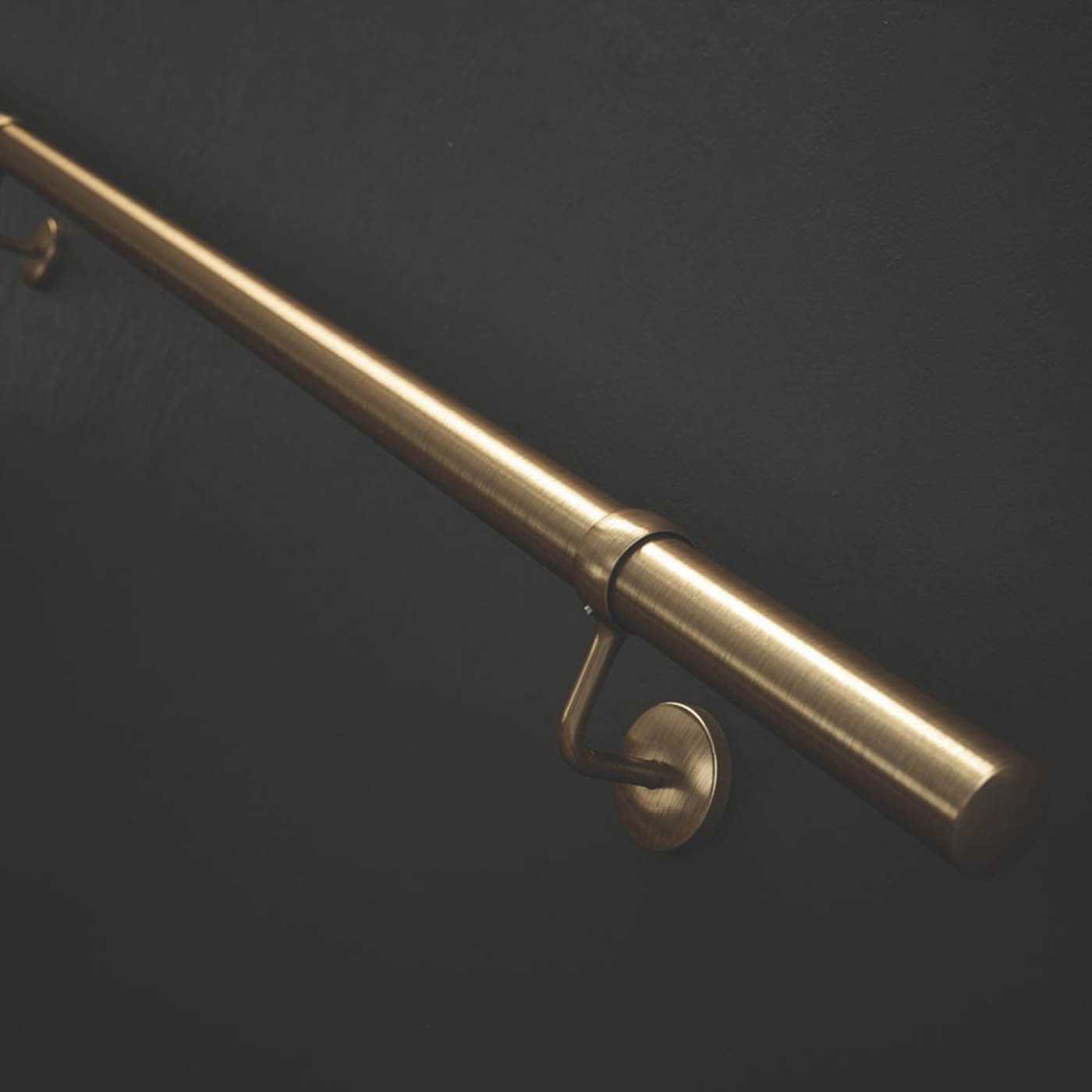 Rothley  Steel Handrail Kit Antique Brass 3600mm - Image 2