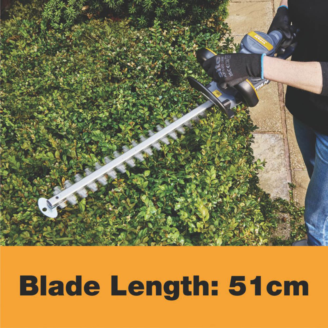Titan Hedge Trimmer TTB1178GHT 50cm 550W 220-240V Corded - Image 4