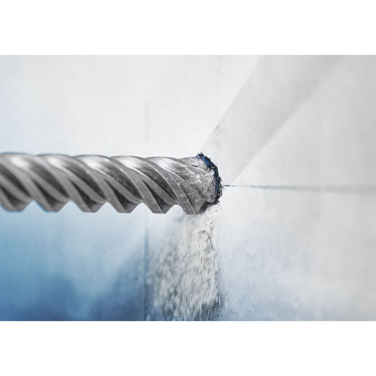 Bosch Expert Drill Bit SDS Max Shank Carbide Tip Durable High-Speed 18 x 340mm - Image 3