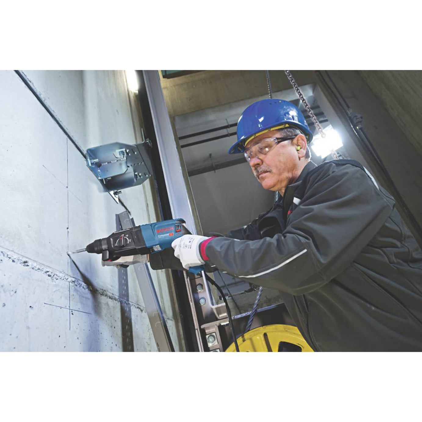 Bosch Hammer Drill SDS Plus Corded Electric Compact Powerful GBH 2-26 2.7kg 240V - Image 3