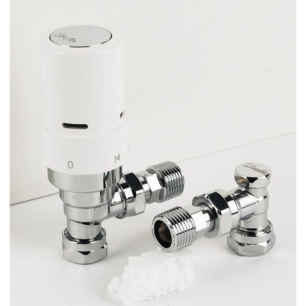 Radiator Valves White Angled Straight Thermostatic TRV Lockshield 10/15mm x 1/2" - Image 1