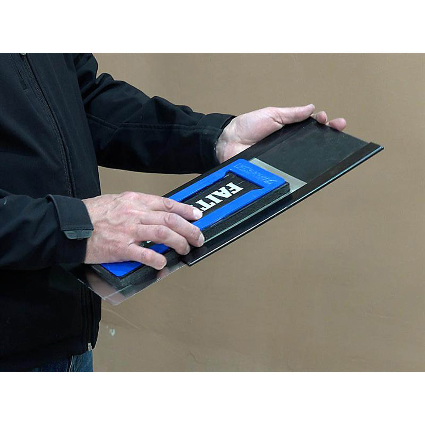 Faithfull Trowel With Foam 8in FAIPFLEX18S Stainless Steel Lightweight - Image 4