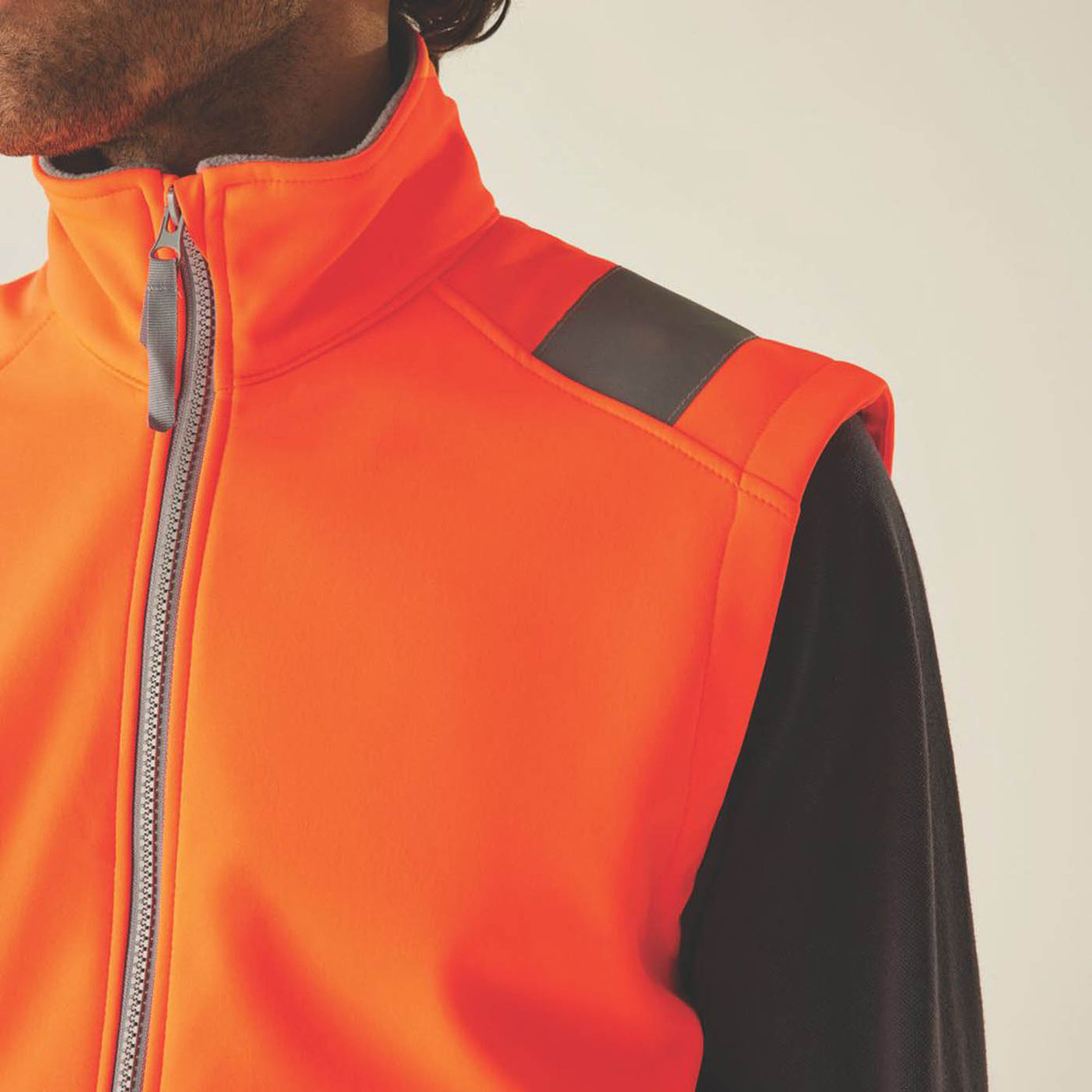 Regatta Hi-Vis Pro Contract Ablaze Softshell Bodywarmer Orange 3X Large 56.3" Chest - Image 4