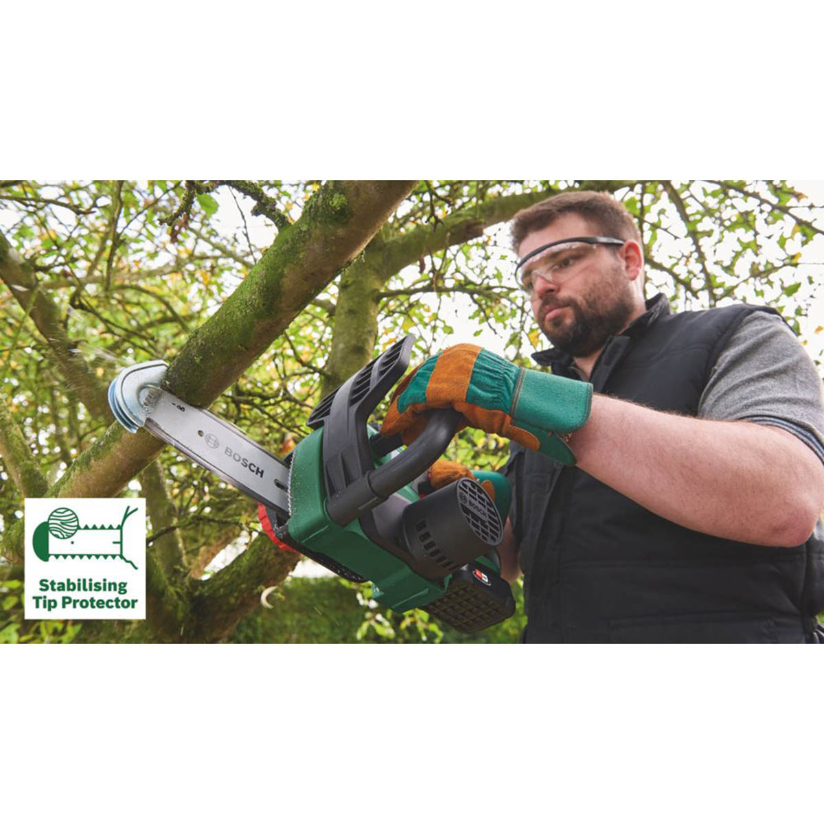 Bosch Chainsaw Cordless 18V Li-Ion UniversalChain18 Garden 20cm Cutter Body Only - Image 3