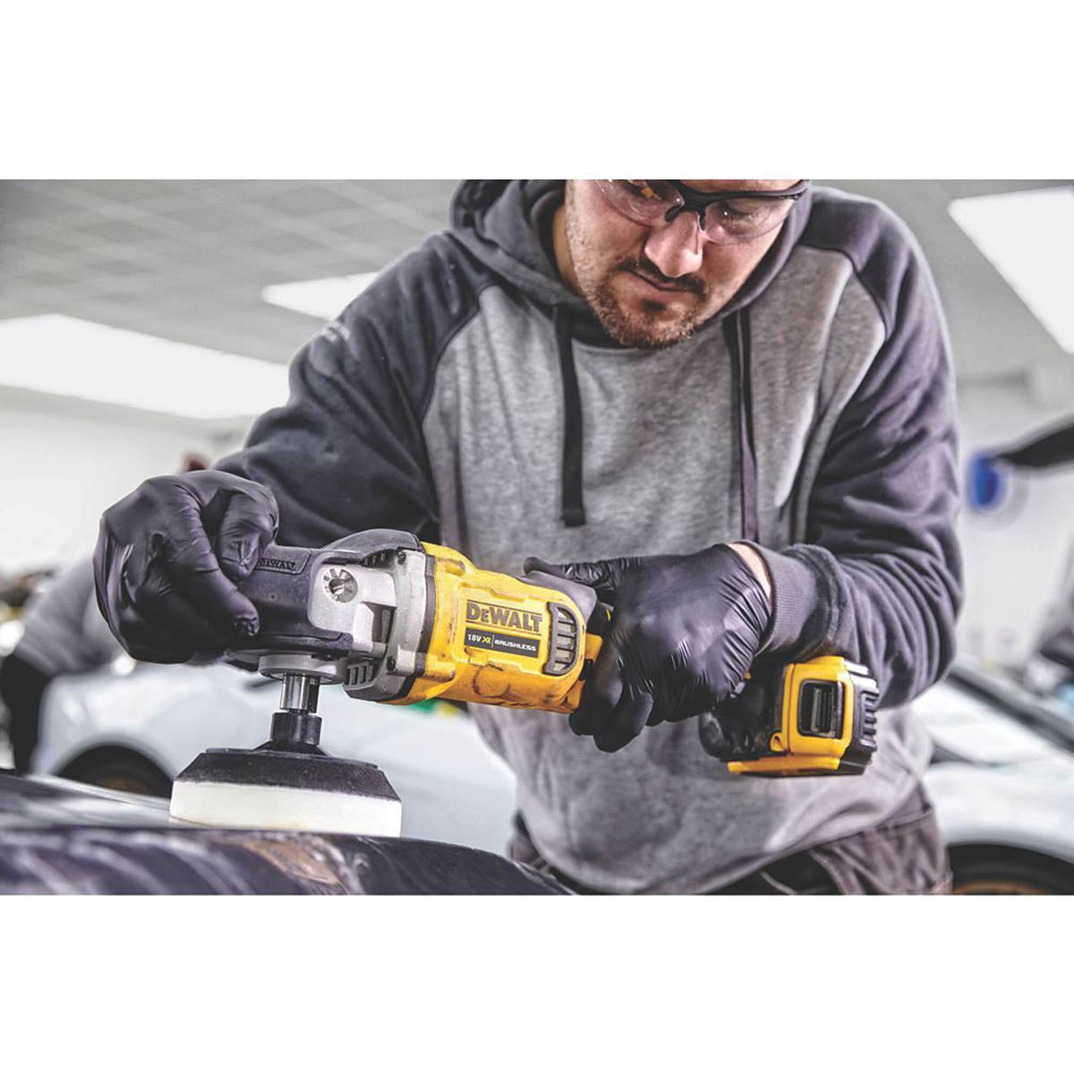 DeWalt Rotary Polisher Cordless DCM849NXJ Brushless Powerful 180mm 18V Body Only - Image 4