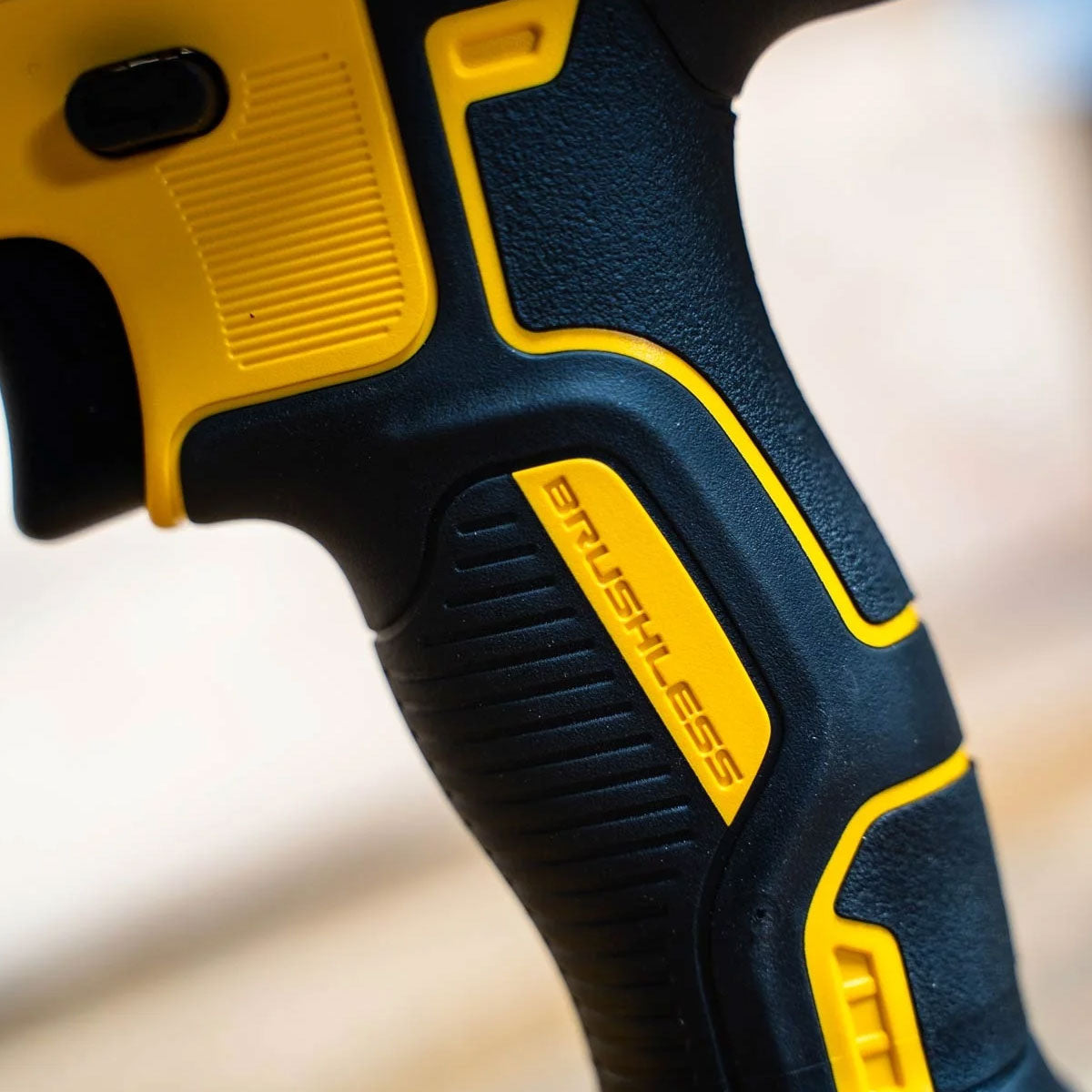 Dewalt Combi Hammer Drill Cordless 18V Li-Ion DCD996N Compact Body Only - Image 4