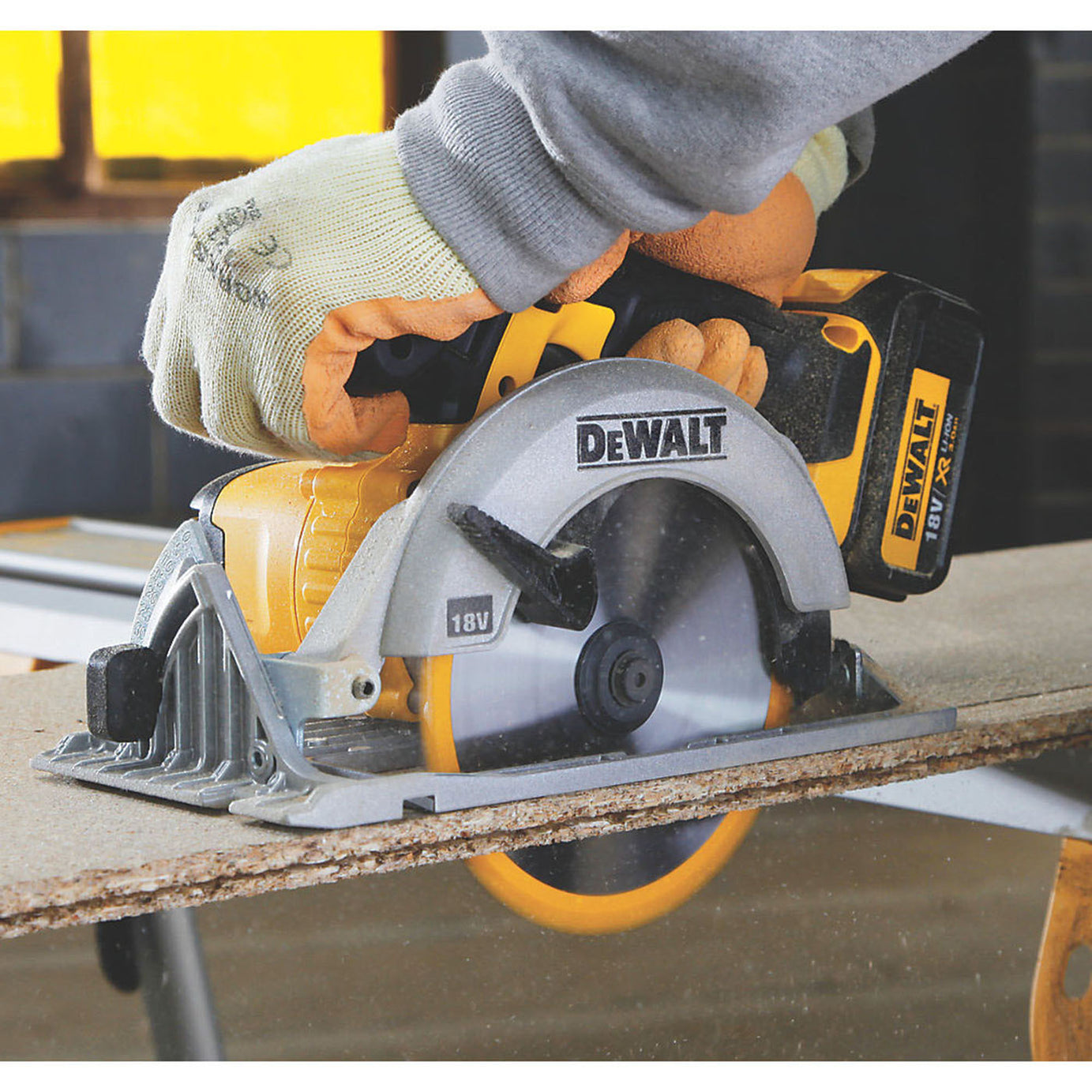 Dewalt Circular Saw Cordless 18V Li-Ion DCS391 Wood Cutting 165mm Body Only - Image 2