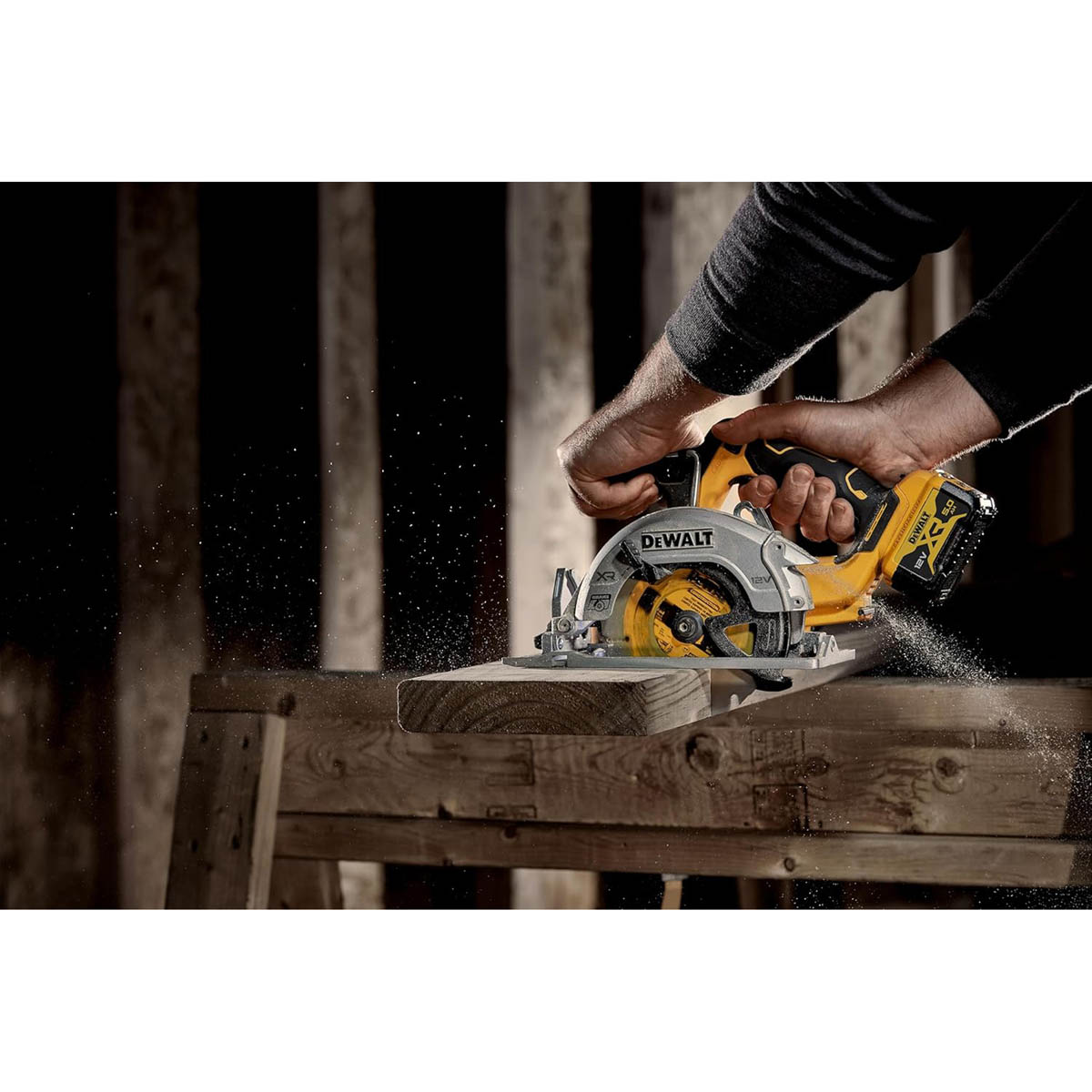 DEWALT Circular Saw Cordless DCS512N Brushless 140 mm XR 12V - Body Only - Image 3