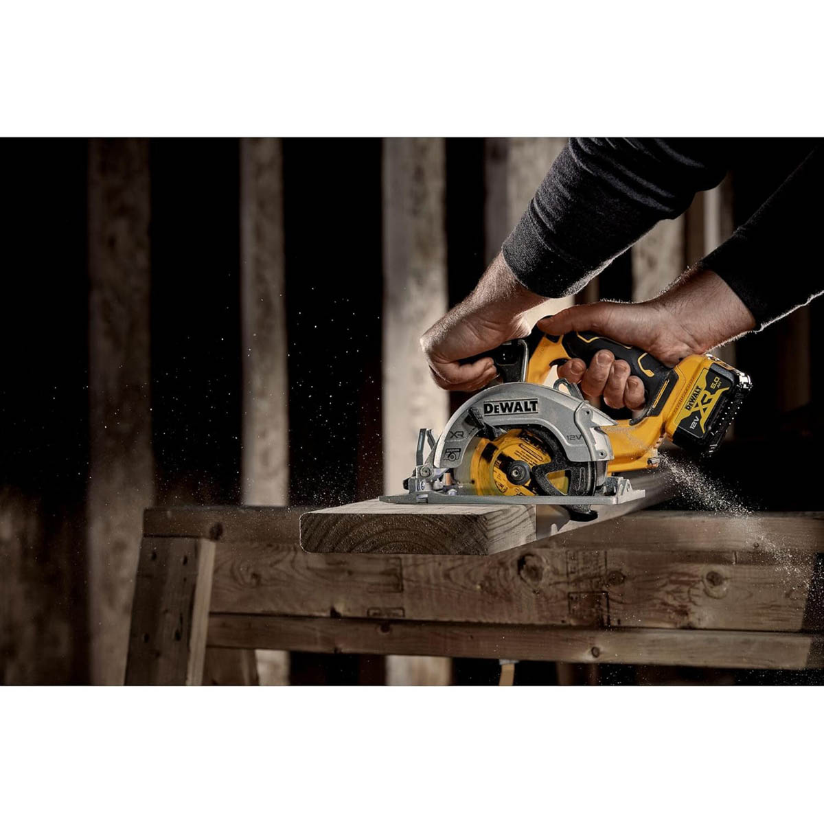 DEWALT Circular Saw Cordless DCS512N Brushless 140 mm XR 12V - Body Only - Image 5